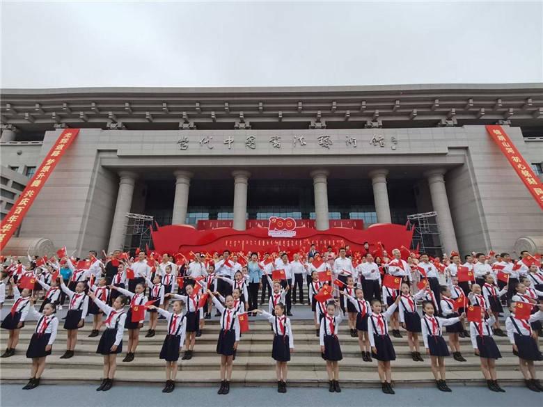 五彩鹦鹉救援