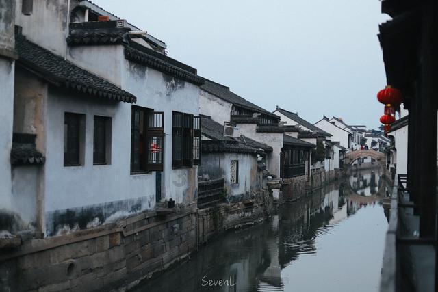 谁有cs1.6和秘密战争之铁血英豪的下载地址？游戏画面